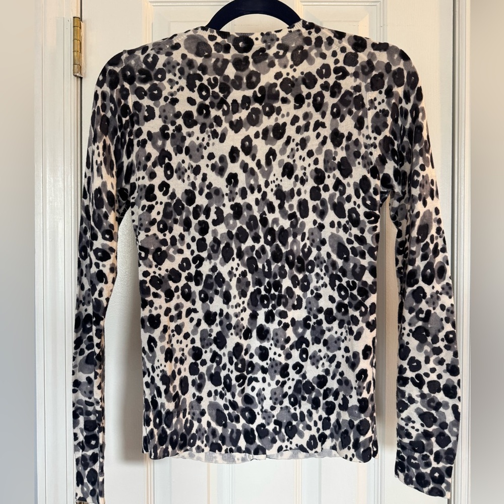 Ann Taylor LOFT Women's Black and White Leopard Print Cardigan Size Small - Picture 4 of 9